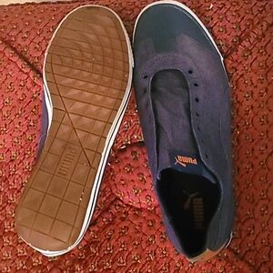 Puma brand "Converse" style shoes -NEW (Size 12) w/choice of shoelace colors